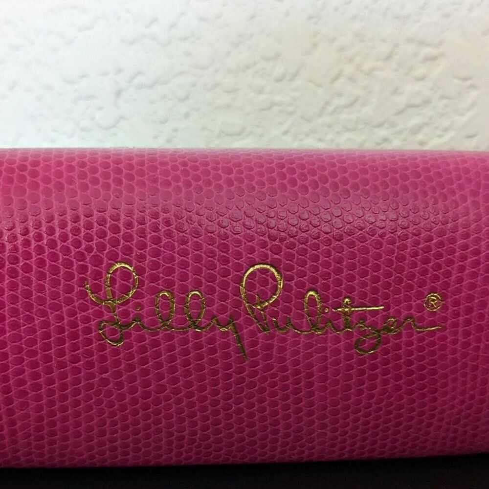 Lilly Pulitzer Hot Pink Clam Shell Sunglass Case - CASE ONLY - Blue Interior - Picture 2 of 7